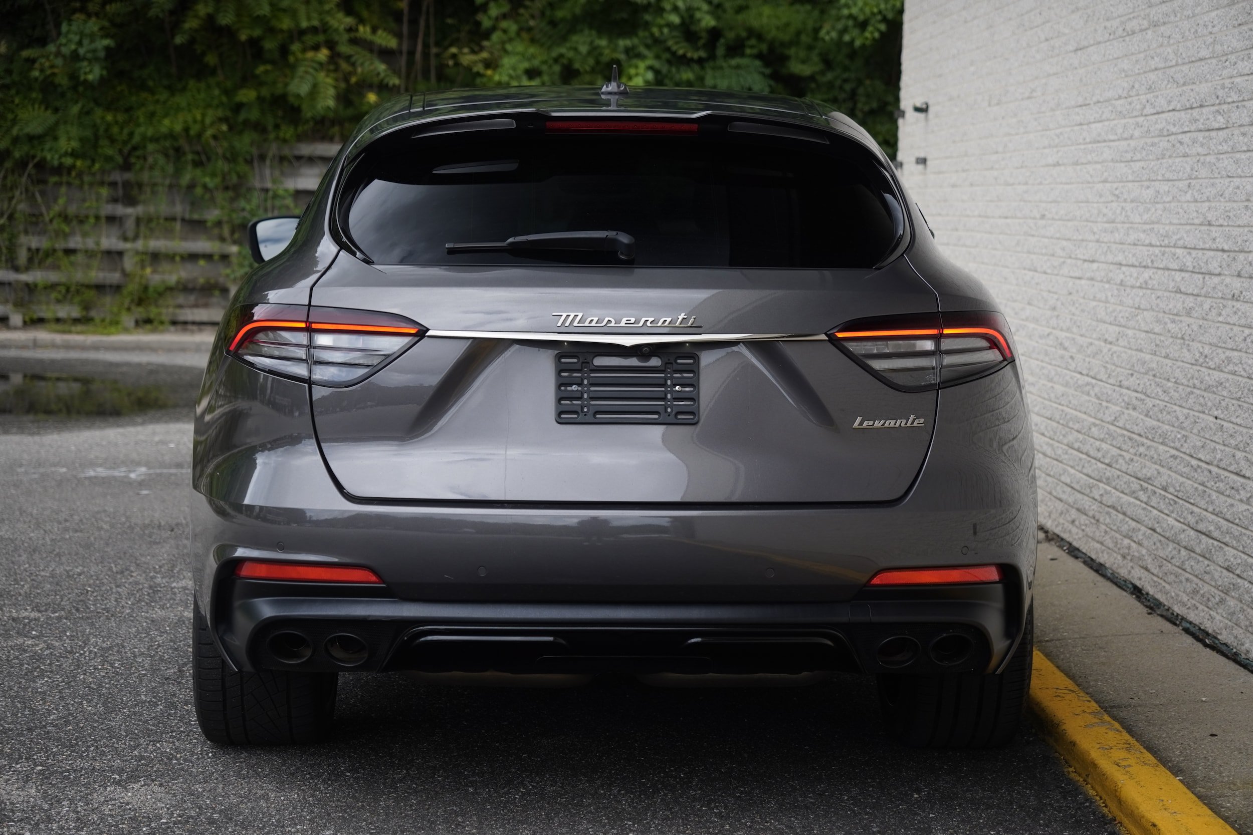 Used 2022 Maserati Levante Modena AWD/4WD image 6