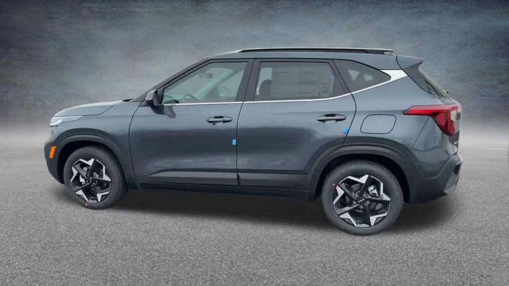 Used 2024 Kia Seltos EX image 14