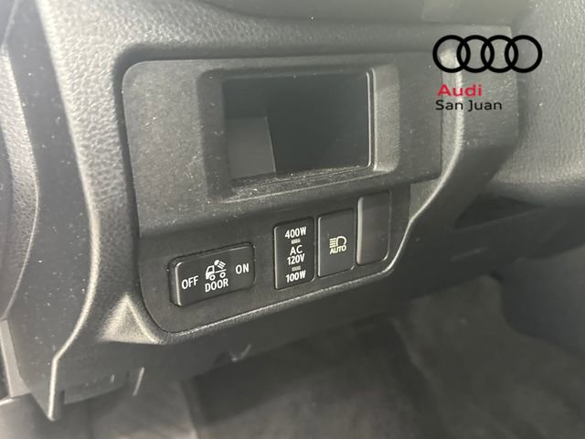 Used 2018 Toyota Tacoma TRD Off-Road w/ Technology Package AWD/4WD image 32