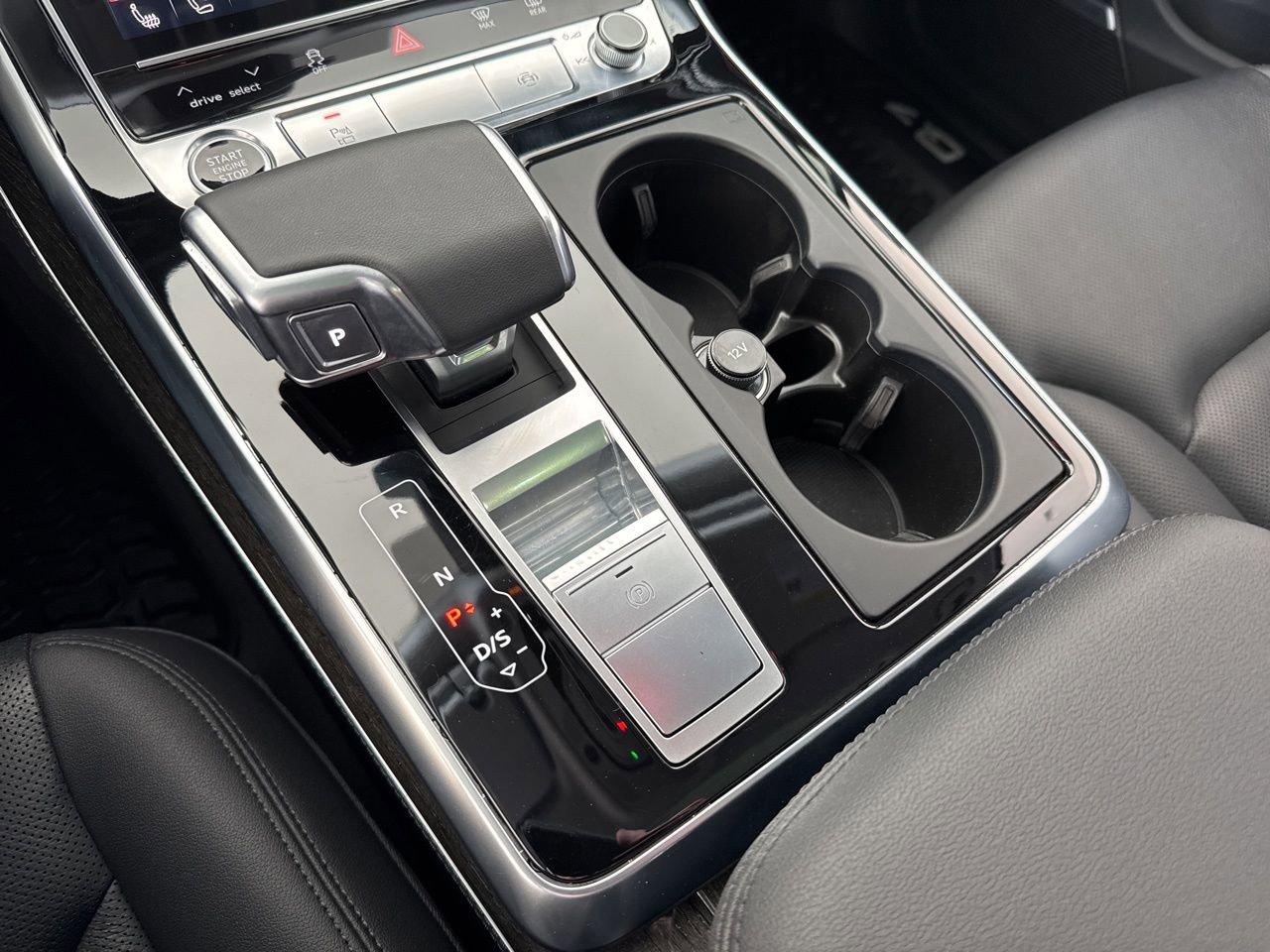 Used 2022 Audi Q7 3.0T Prestige image 31