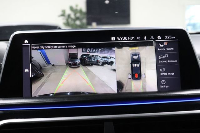 Used 2021 BMW M760i xDrive w/ Luxury Rear Seating Package image 15