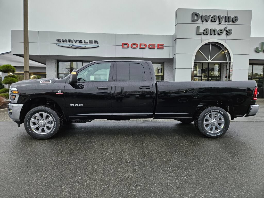 New 2026 RAM 2500 Big Horn AWD/4WD image 2