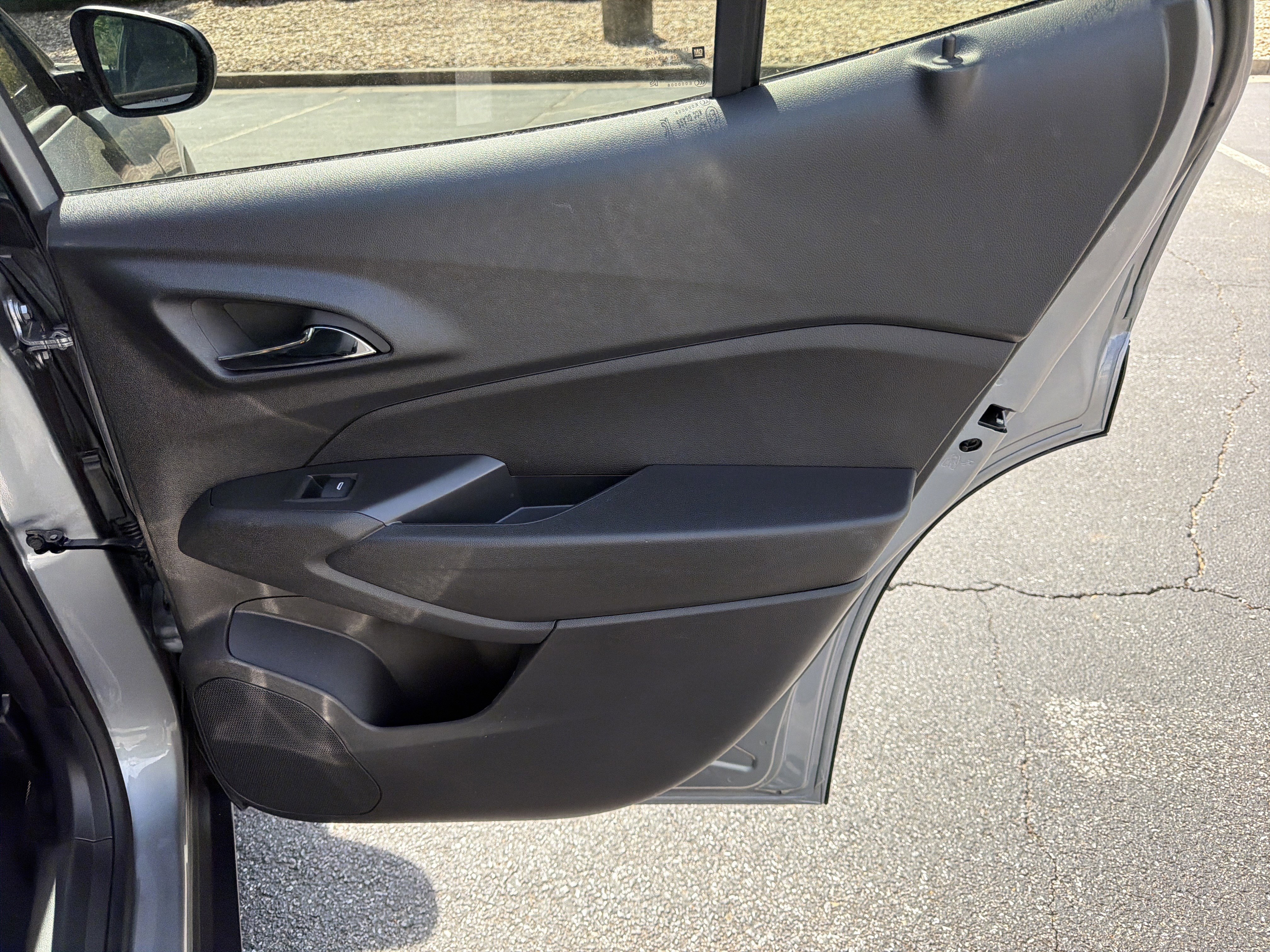 Used 2025 Chevrolet Trax ACTIV w/ Driver Confidence Package FWD image 16