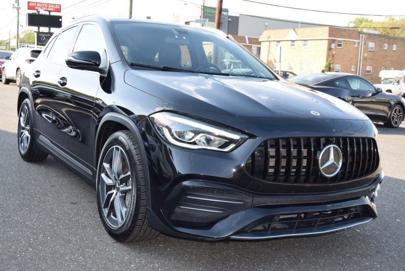 Used 2022 Mercedes-Benz GLA 35 AMG 4MATIC image 11