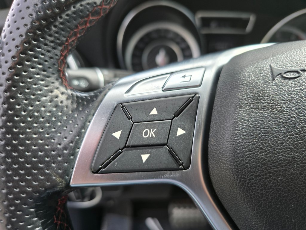 Used 2014 Mercedes-Benz CLA 45 AMG 4MATIC image 4