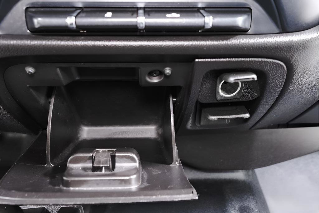 Used 2016 Chevrolet Silverado 3500 W/T w/ WT Convenience Package AWD/4WD image 15