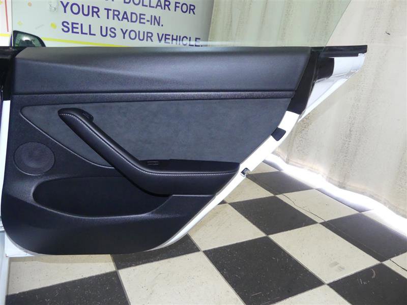 Used 2023 Tesla Model 3 Standard Range image 25