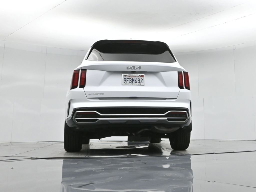 Used 2023 Kia Sorento S w/ Panoramic Sunroof Package image 56