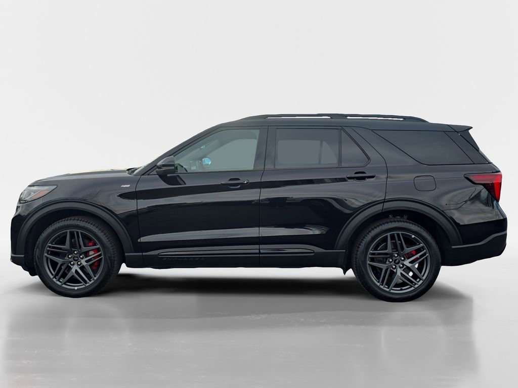Used 2025 Ford Explorer ST-Line w/ ST-Line Street Pack image 2