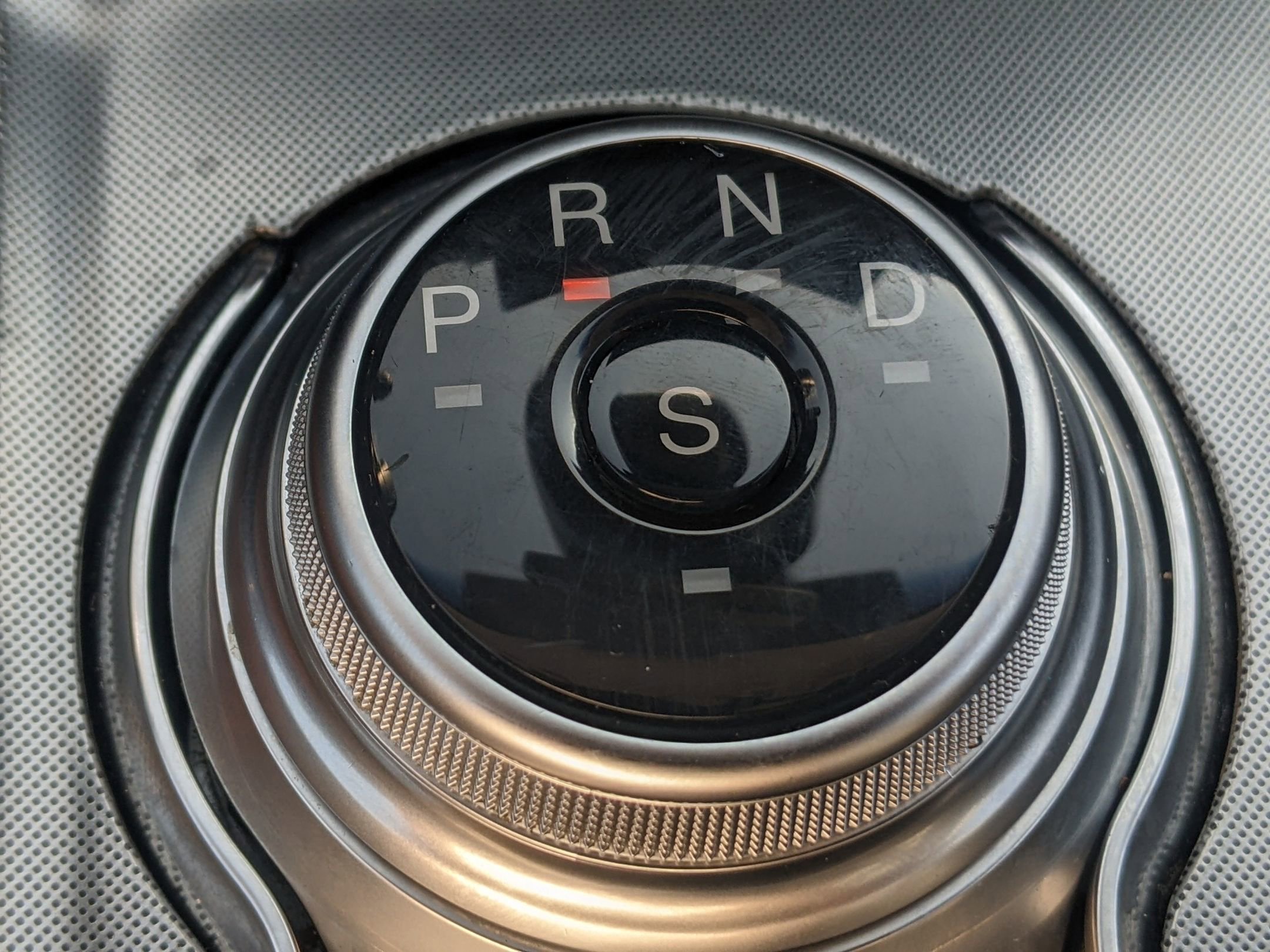 Used 2024 Ford Edge Titanium image 29