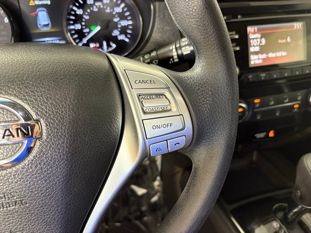 Used 2015 Nissan Rogue S image 20