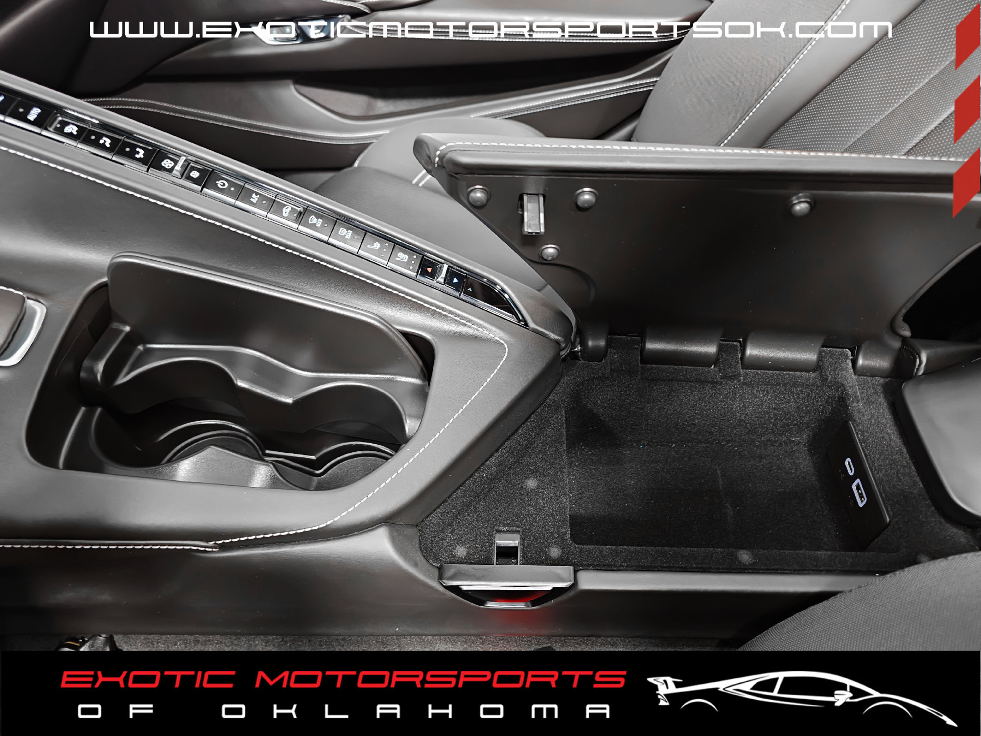 Used 2024 Chevrolet Corvette Stingray Premium Conv w/ Z51 Performance Package RWD image 22