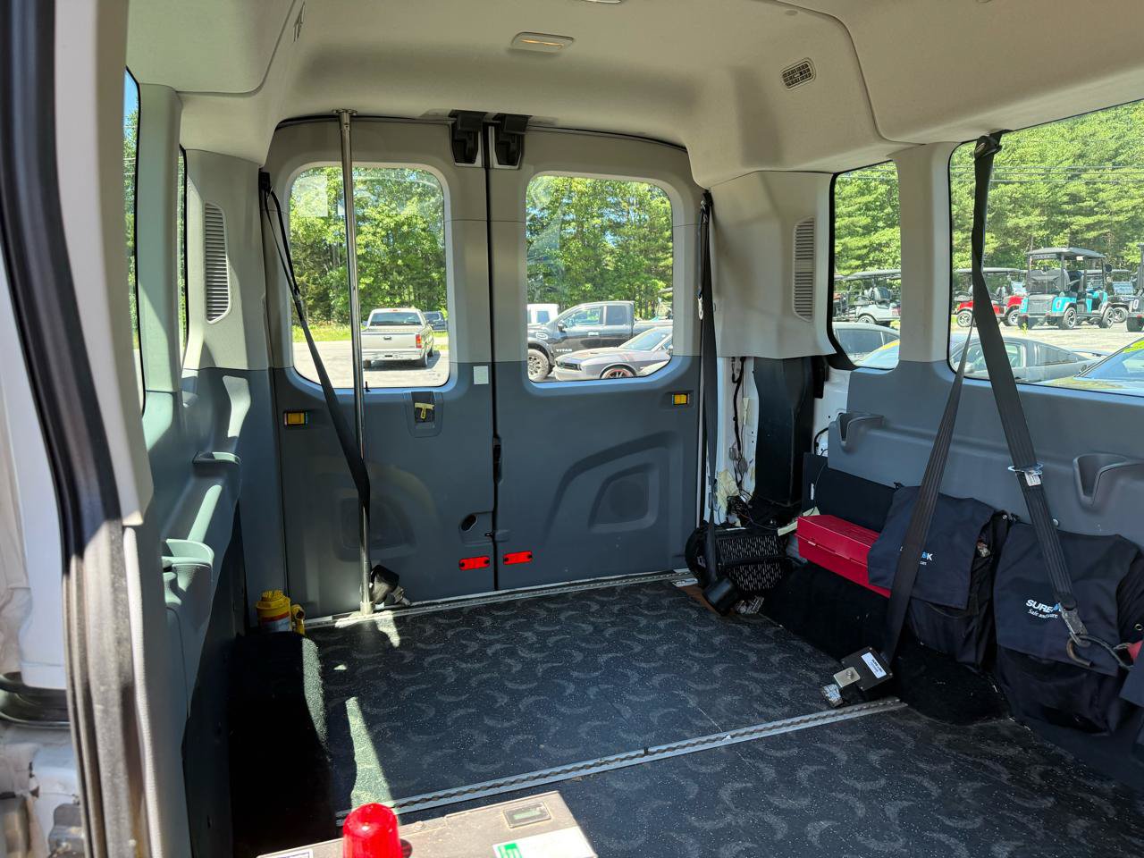 Used 2015 Ford Transit 350 XL RWD image 11