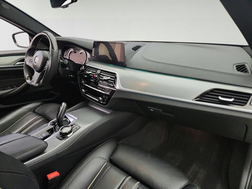 Used 2018 BMW M550i xDrive w/ Driving Assistance Package AWD/4WD image 30