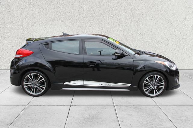 Used 2017 Hyundai Veloster Turbo image 11