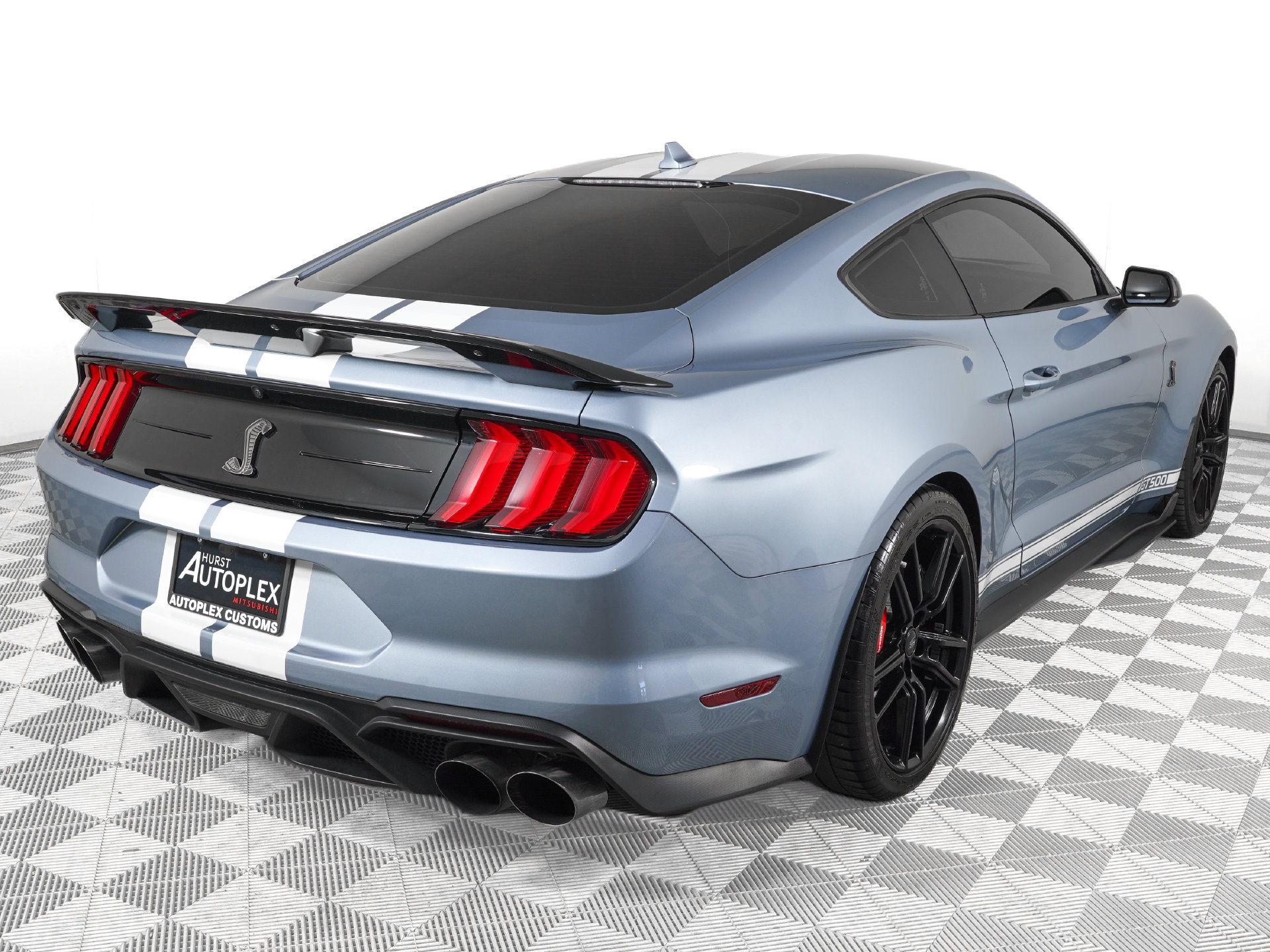 Used 2022 Ford Mustang Shelby GT500 w/ Technology Package RWD image 5