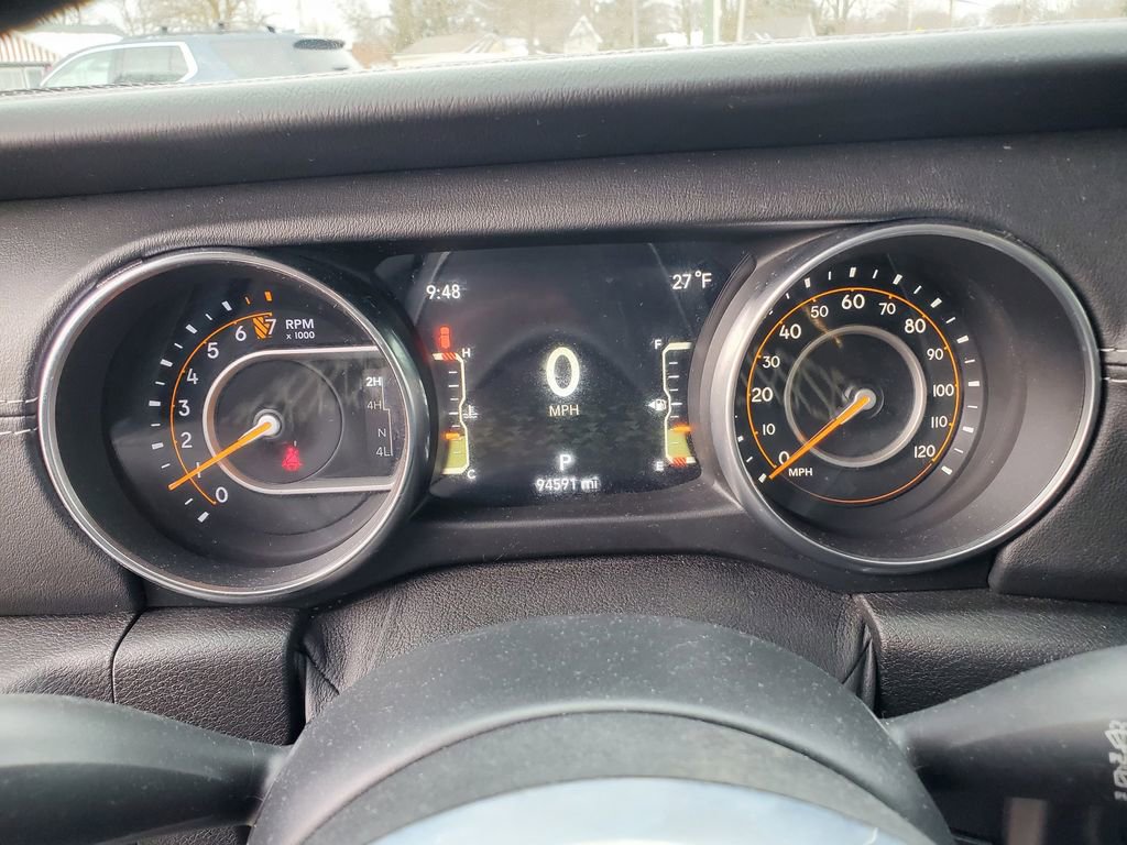 Used 2020 Jeep Wrangler Unlimited Sahara image 13