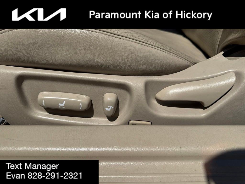 Used 2005 Toyota Solara SLE FWD image 15