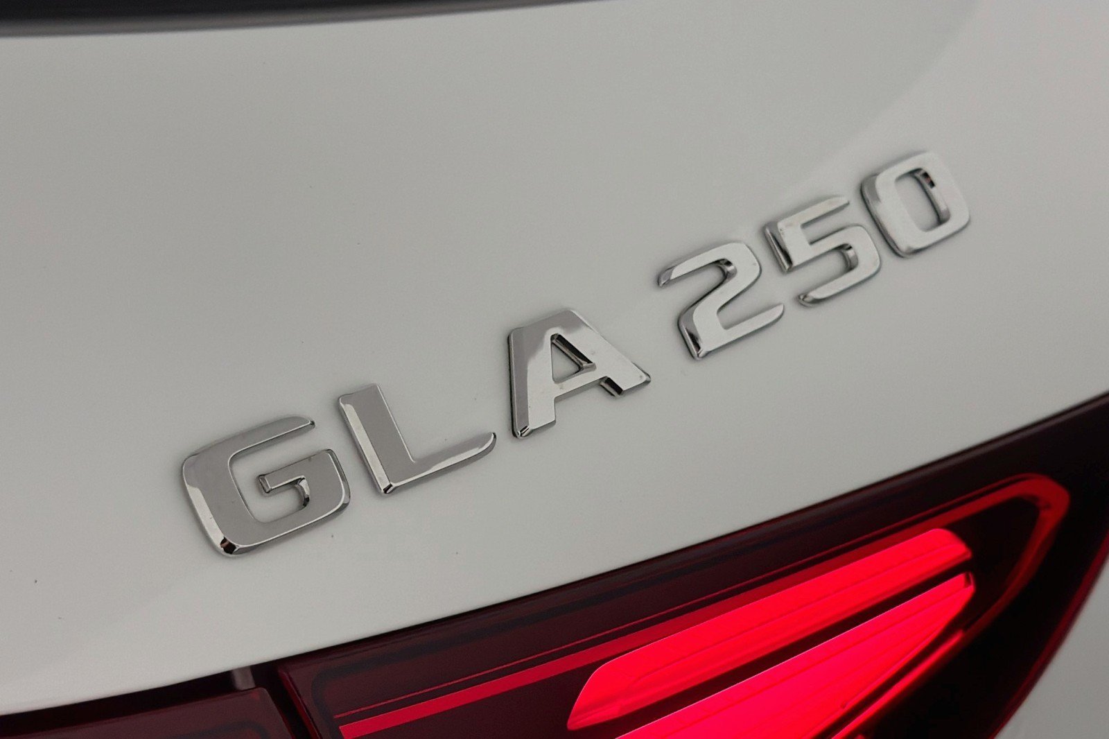 New 2026 Mercedes-Benz GLA 250 image 8