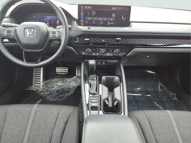 Used 2024 Honda Accord Sport image 13