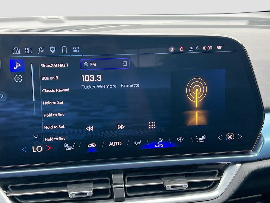 Used 2025 Chevrolet Equinox EV LT w/ Convenience Package image 15