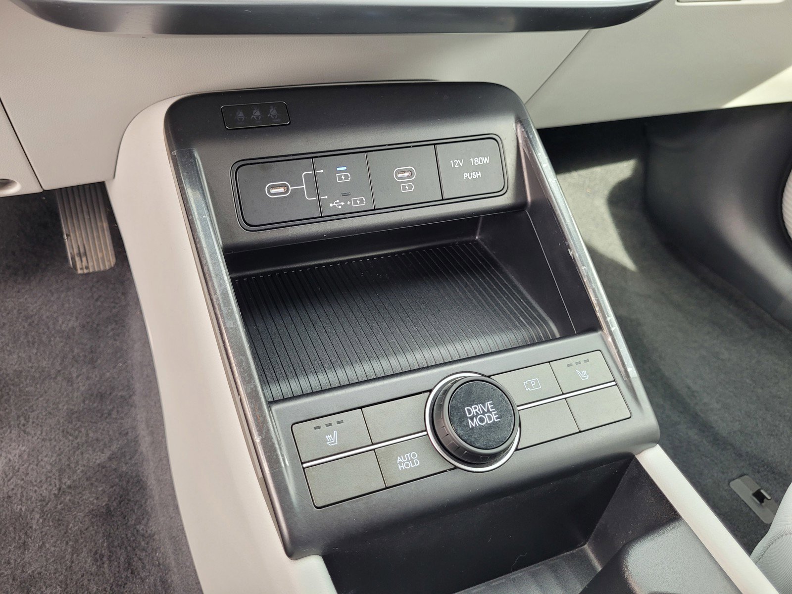 Used 2024 Hyundai Kona SEL image 19