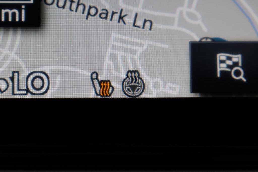 Used 2023 Nissan Ariya AWD image 58