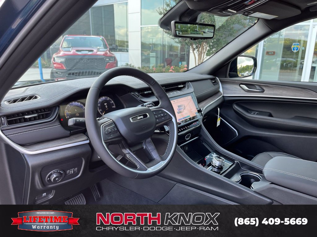 New 2027 Jeep Grand Cherokee Limited AWD/4WD image 6