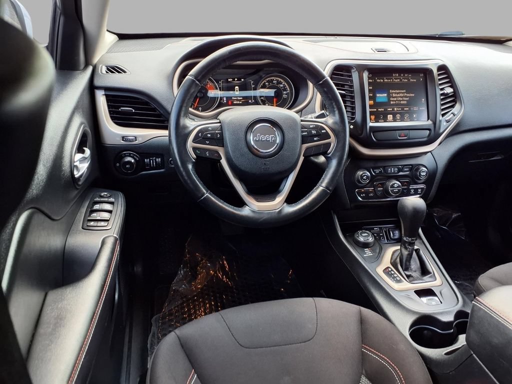Used 2016 Jeep Cherokee 75th Anniversary AWD/4WD image 4