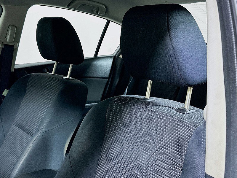 Used 2012 MAZDA MAZDA3 i Sport image 17