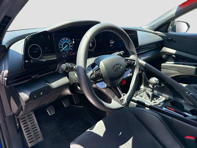 Used 2025 Hyundai Elantra N FWD image 9