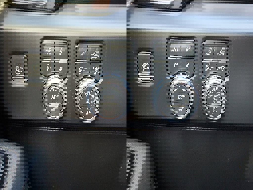 Used 2022 GMC Sierra 1500 AT4 w/ AT4 Preferred Package image 30