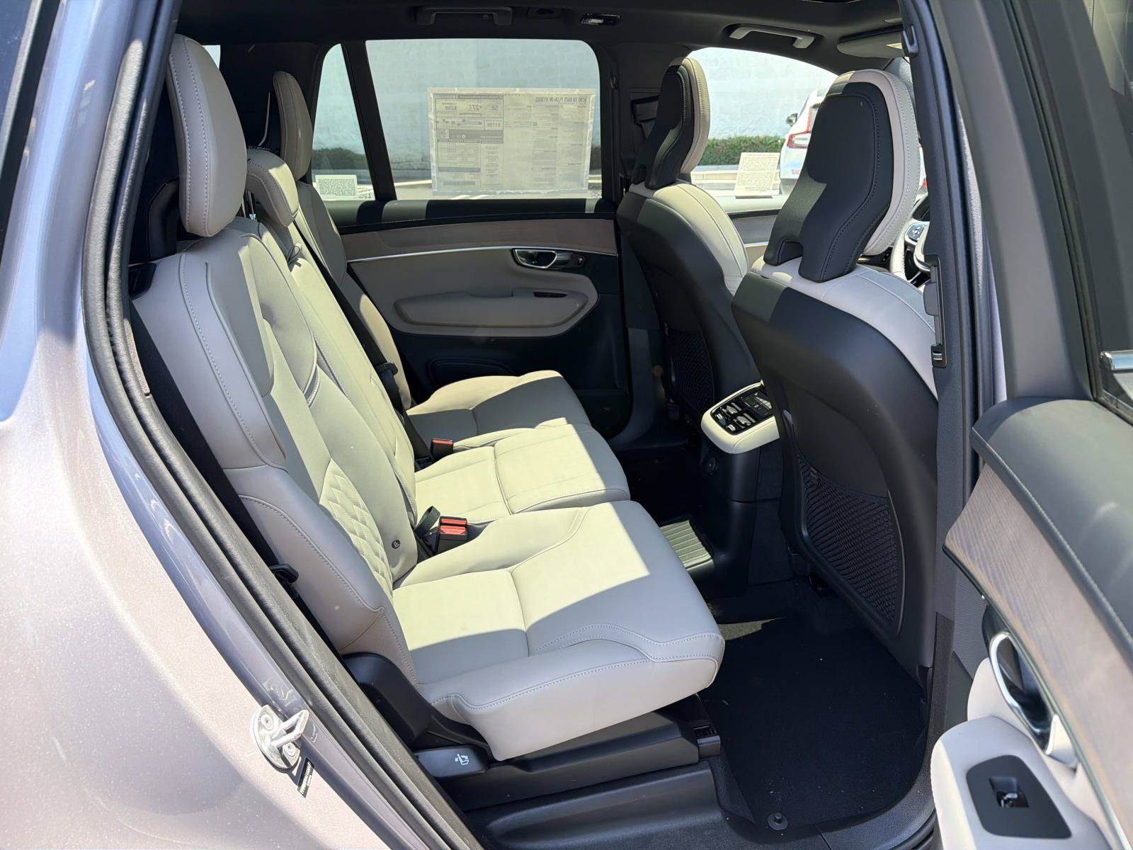 New 2026 Volvo XC90 T8 Plus AWD/4WD image 20