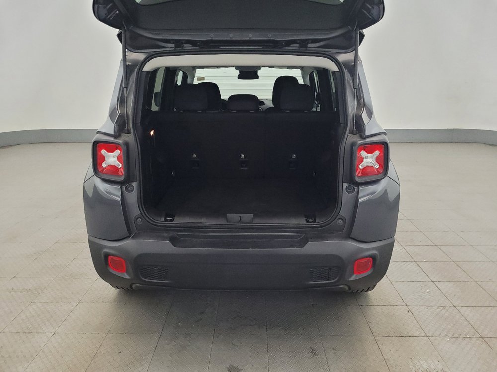 Used 2022 Jeep Renegade Latitude AWD/4WD image 29