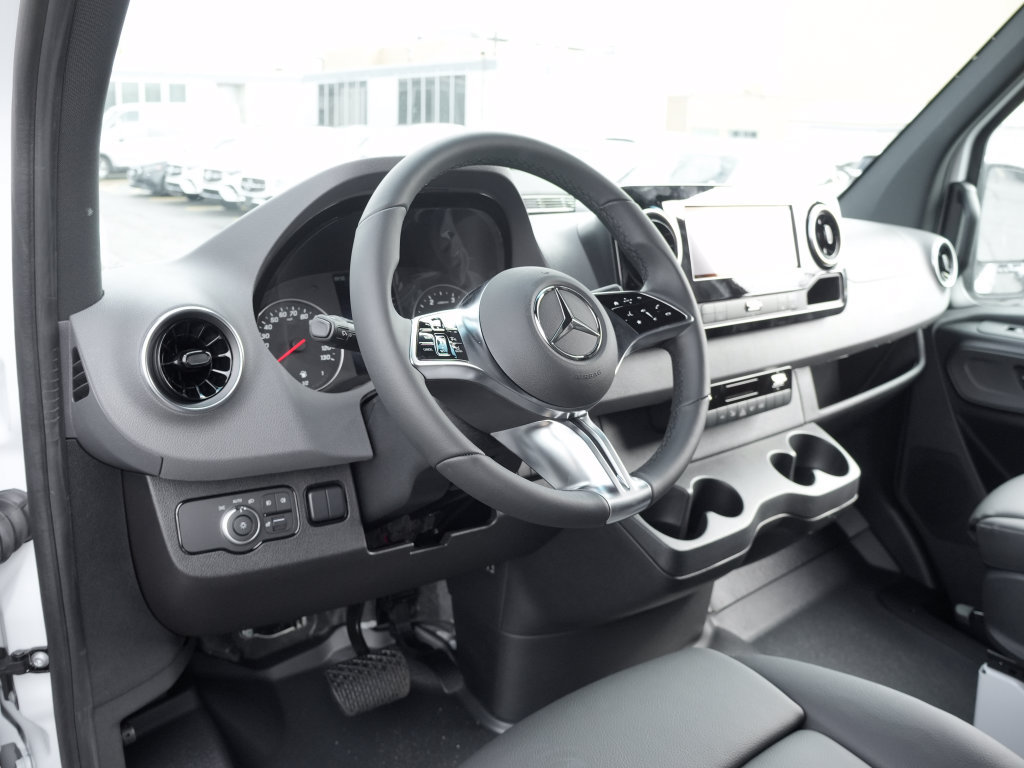 New 2026 Mercedes-Benz Sprinter 2500 image 11