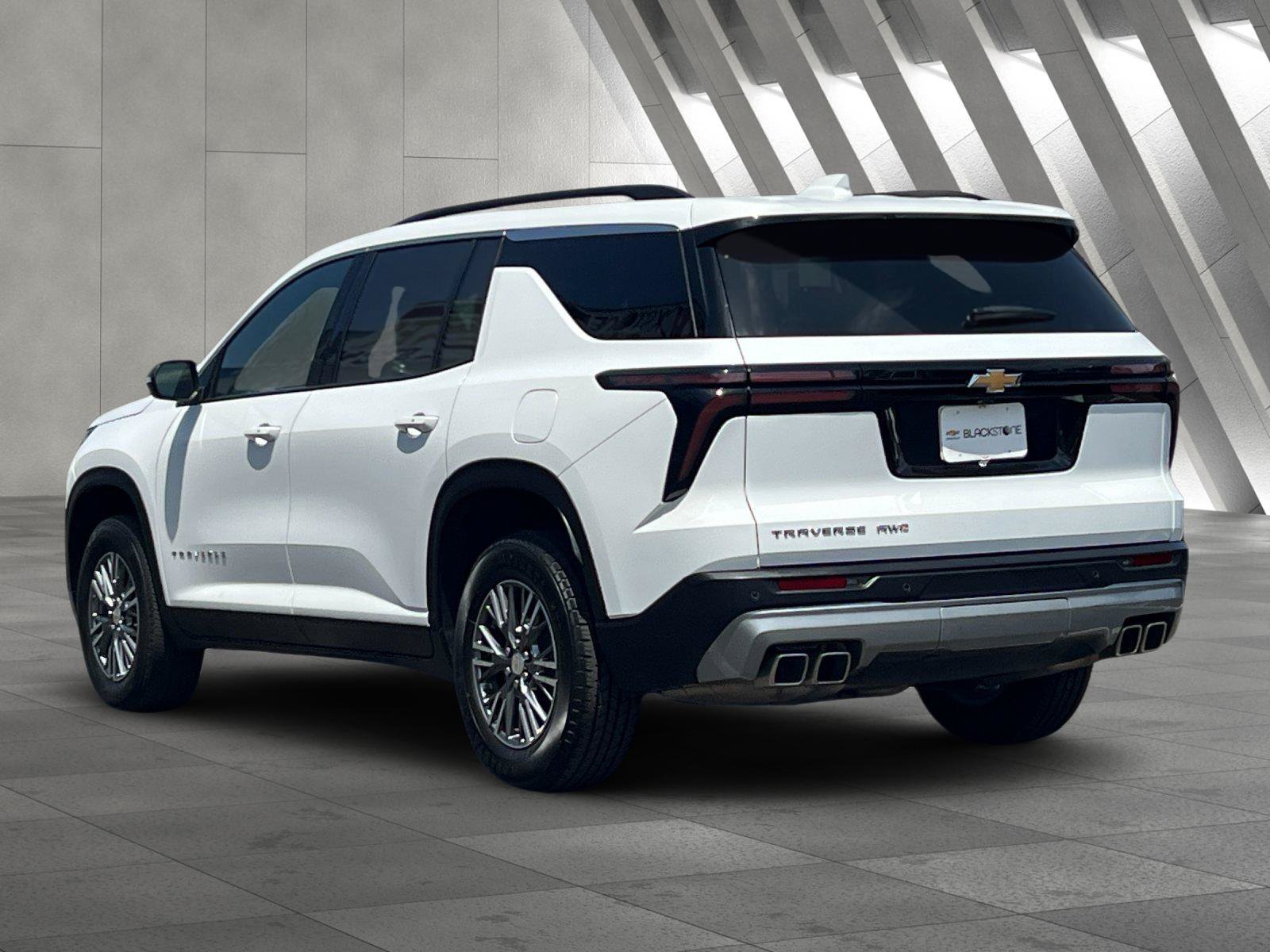 Used 2025 Chevrolet Traverse LT AWD/4WD image 6