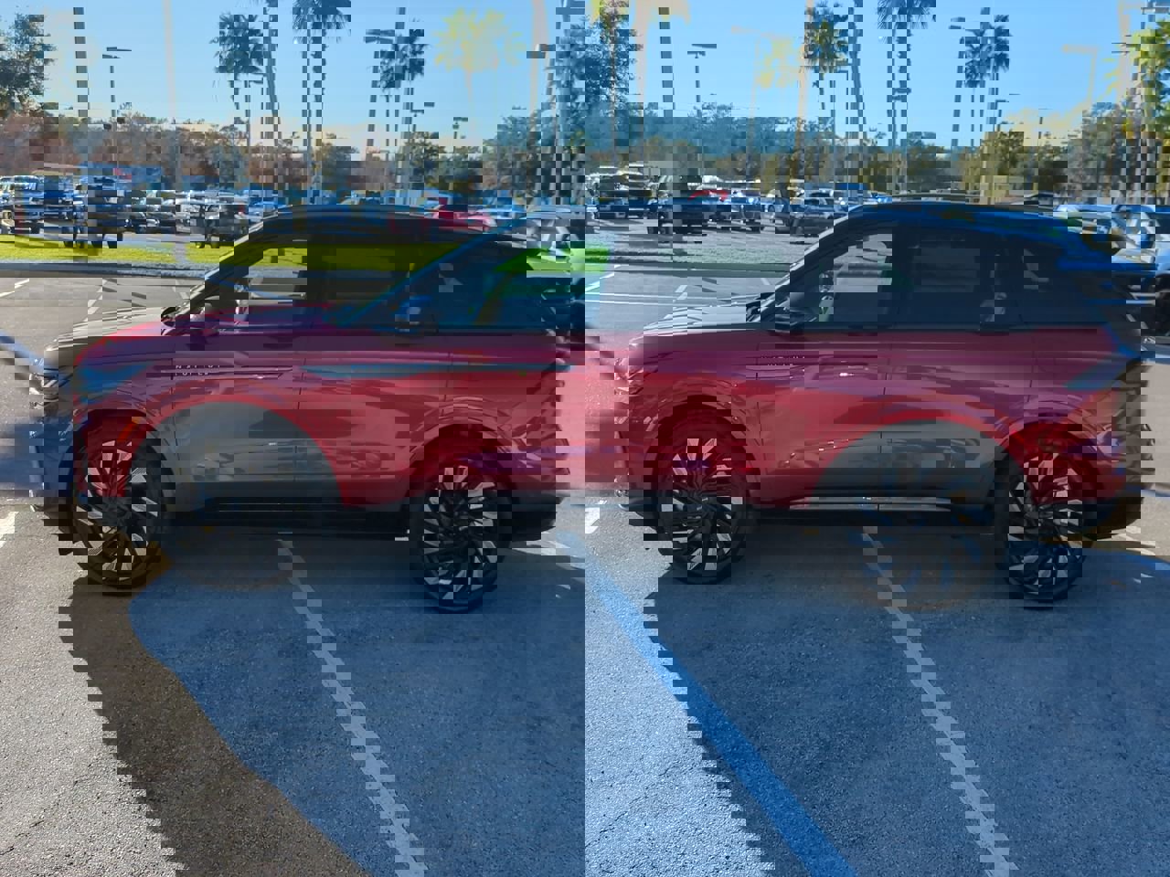 Certified 2024 Lincoln Nautilus Reserve w/ Jet Appearance Package (87T) image 7