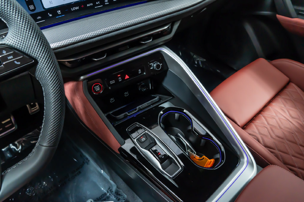 New 2026 Audi SQ5 Premium Plus AWD/4WD image 22