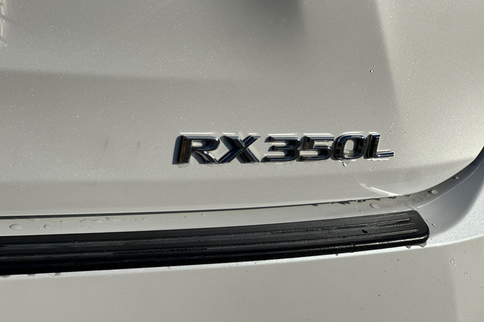 Used 2019 Lexus RX 350L FWD w/ Accessory Package image 25