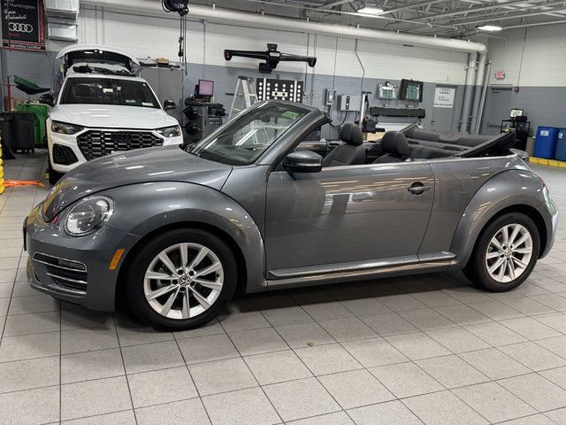 Used 2019 Volkswagen Beetle 2.0T SE FWD image 8