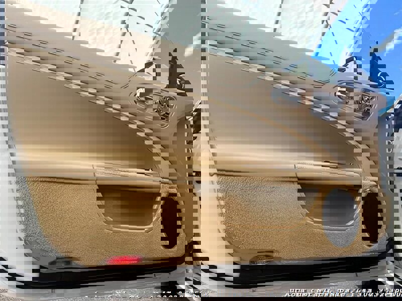 Used 2011 Jaguar XK Coupe image 16