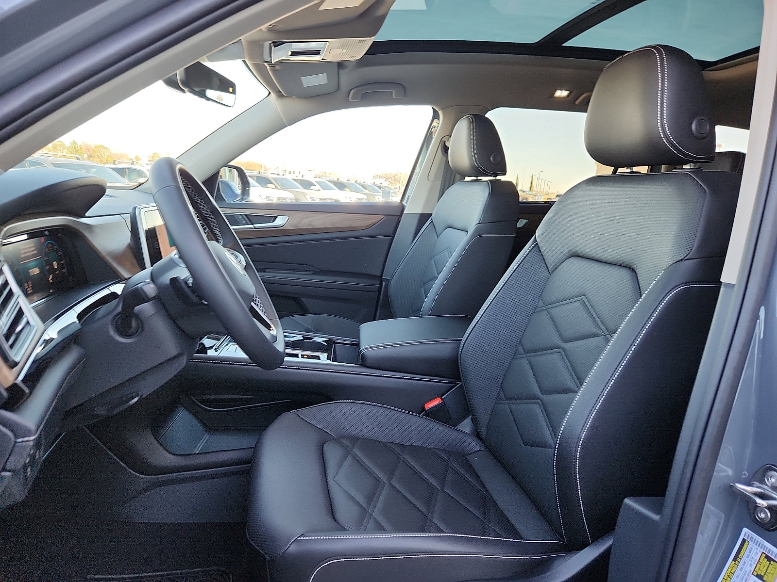 New 2026 Volkswagen Atlas SE FWD image 13