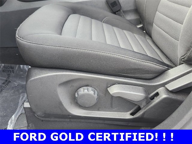 Used 2024 Ford Edge SE w/ Black Appearance Package image 4