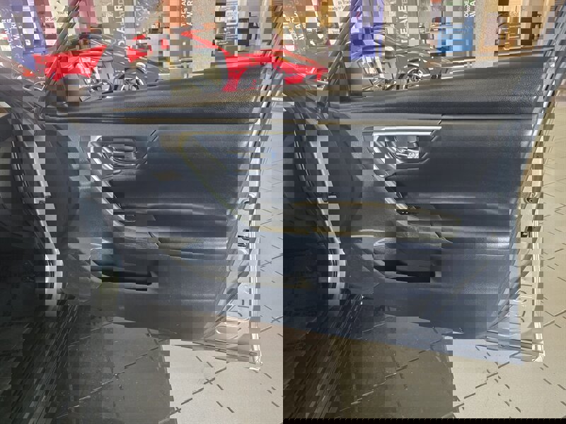 Used 2018 Nissan Altima 2.5 S w/ S Convenience Package image 12