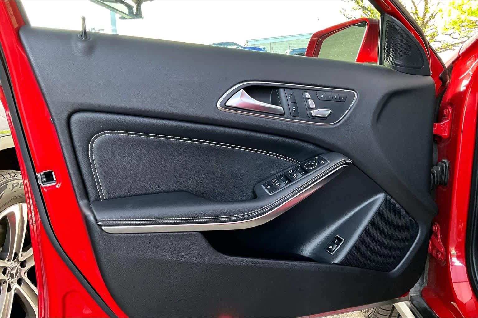 Certified 2020 Mercedes-Benz GLA 250 image 22