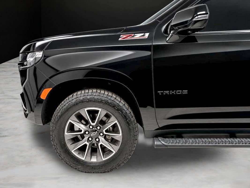 Used 2021 Chevrolet Tahoe Z71 w/ Z71 Signature Package AWD/4WD image 12