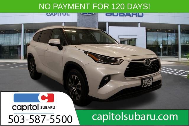 Used 2023 Toyota Highlander XLE