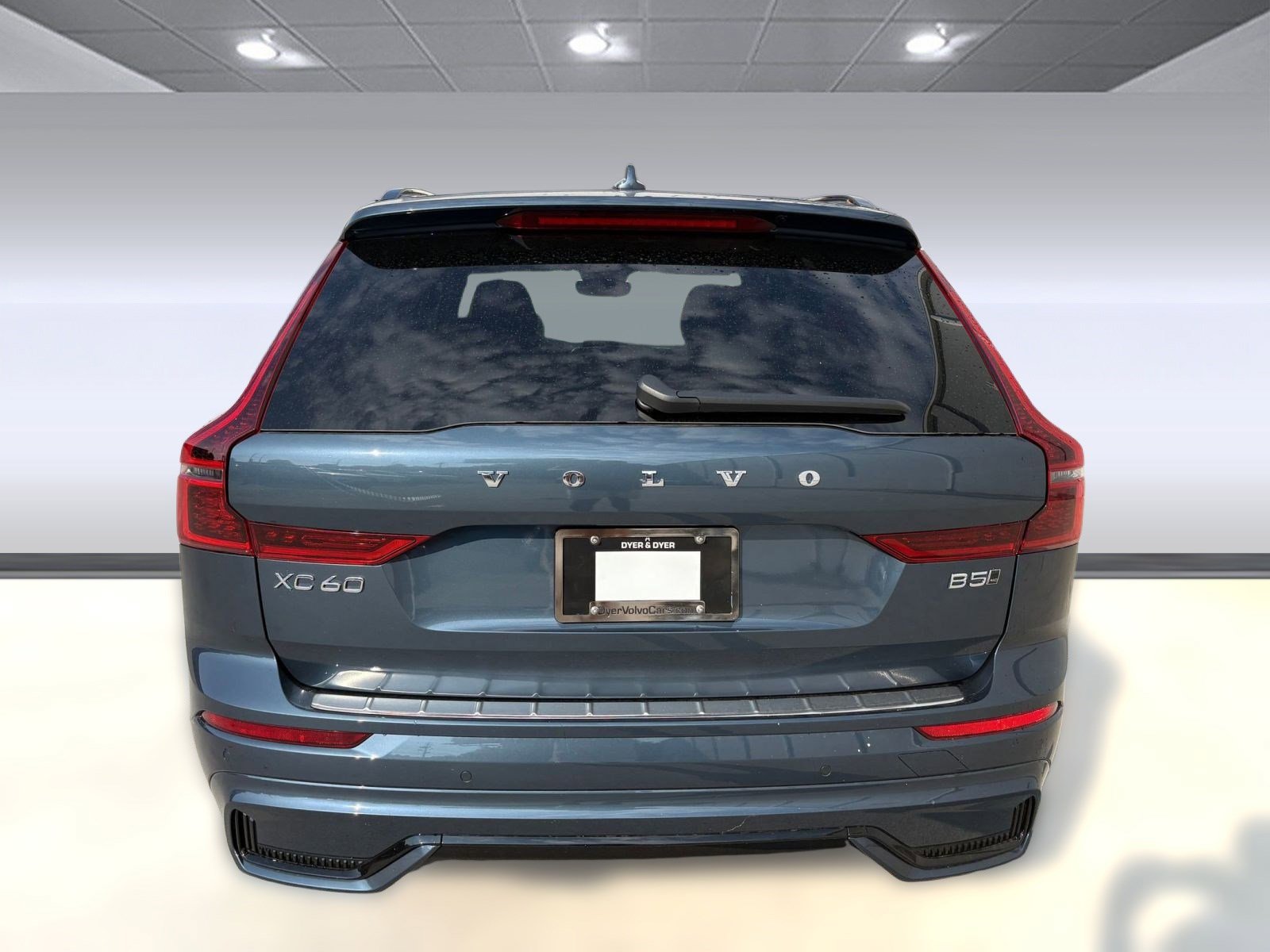 New 2026 Volvo XC60 B5 Plus w/ Protection Package Premier image 10