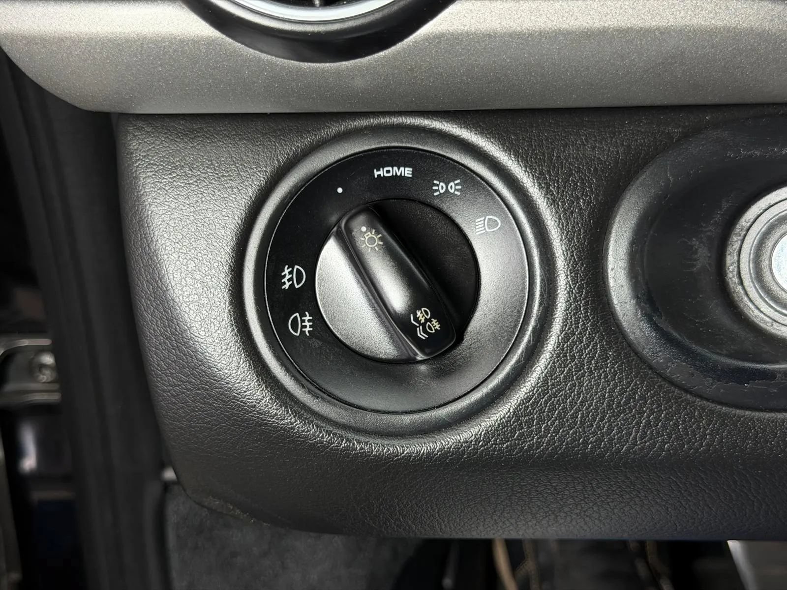 Used 2011 Porsche Boxster RWD image 21
