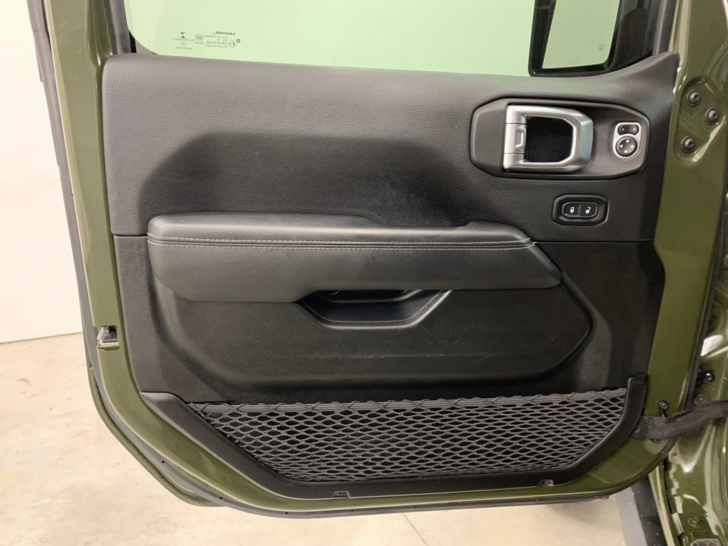 Used 2022 Jeep Wrangler Unlimited Rubicon w/ Steel Bumper Group image 5